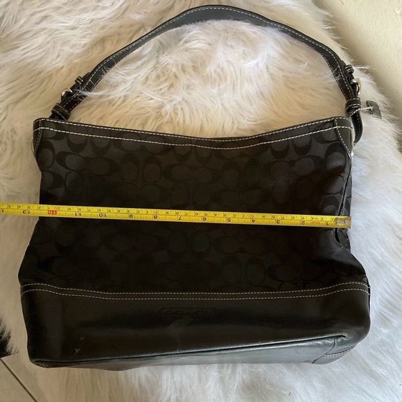 Coach signature canvas leather hobo bag - Picture 8 of 8